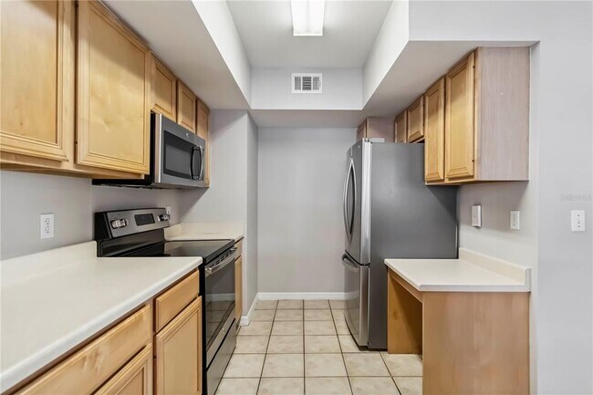 Building Photo - 1125 Villagio Cir