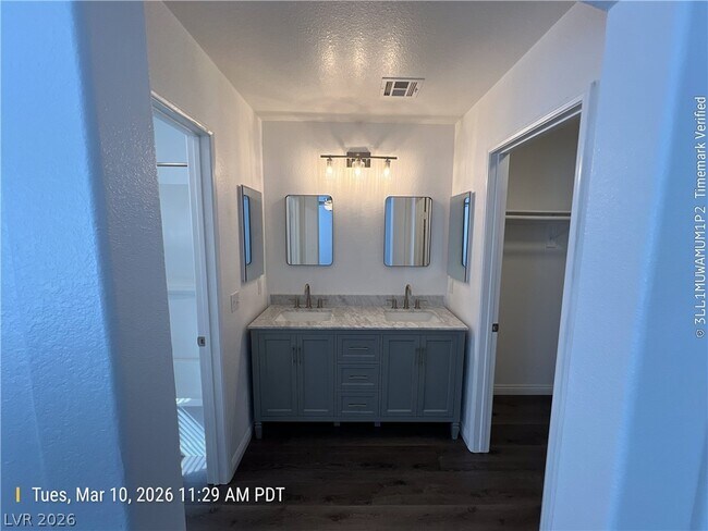 Building Photo - 9321 Mountain Rise Ave