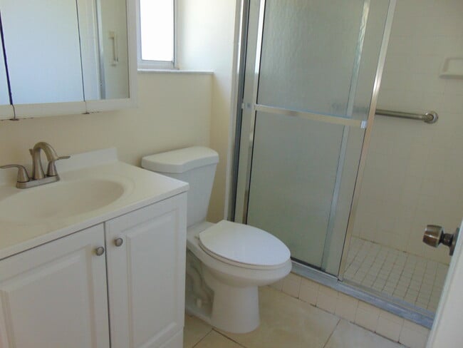 Building Photo - 3186 Via Poinciana