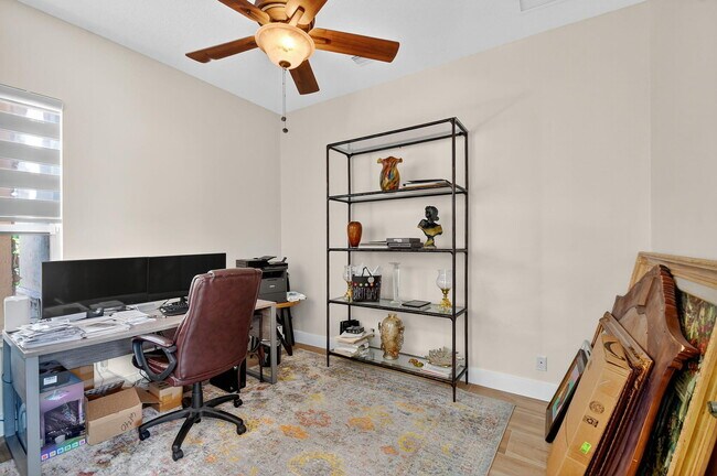 Building Photo - 9167 Oak Alley Dr