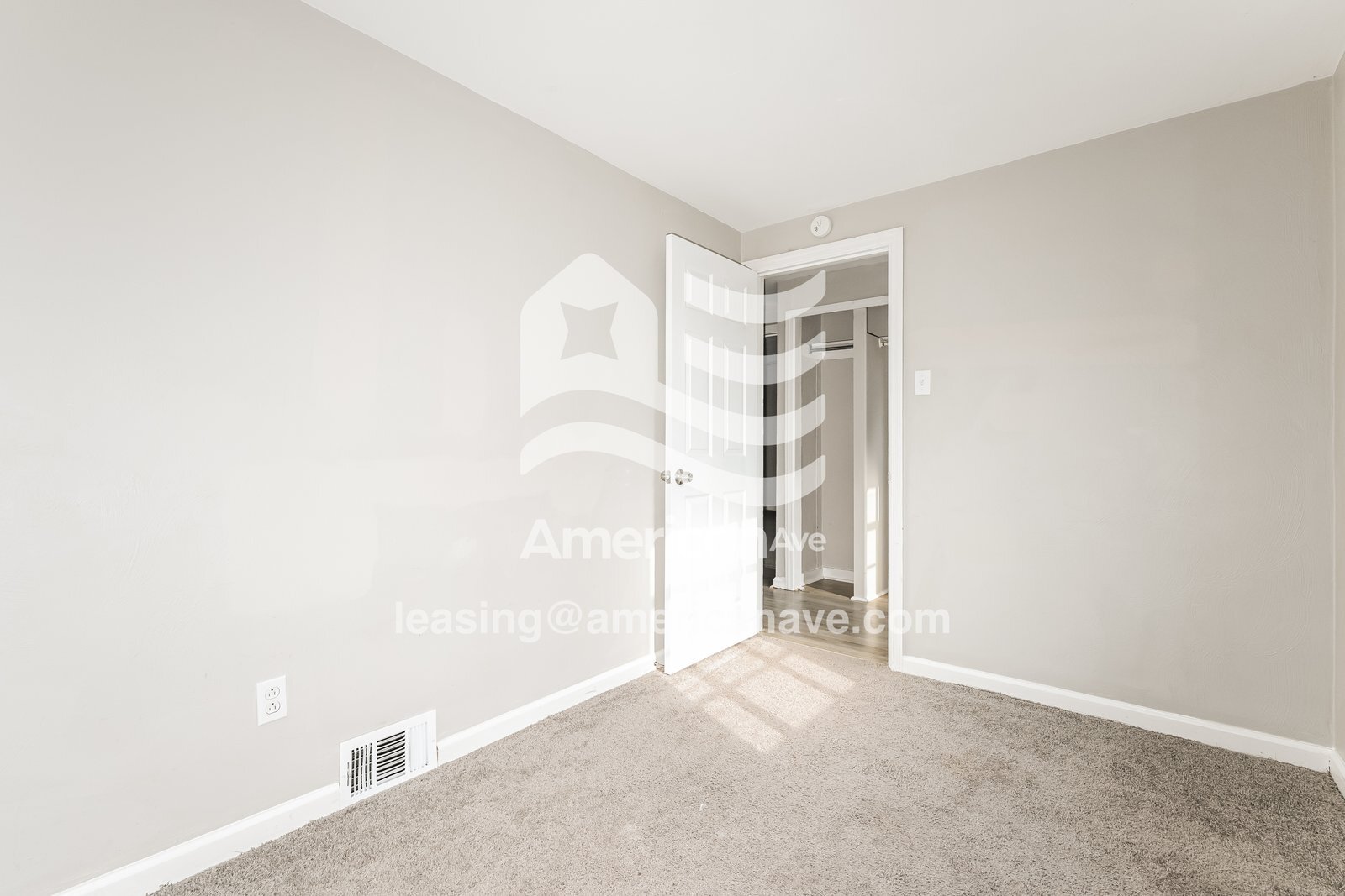 Building Photo - 2941 Stafford St