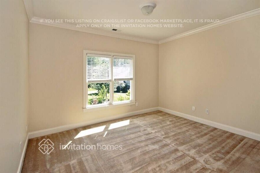Building Photo - 404 Wynns Way SW