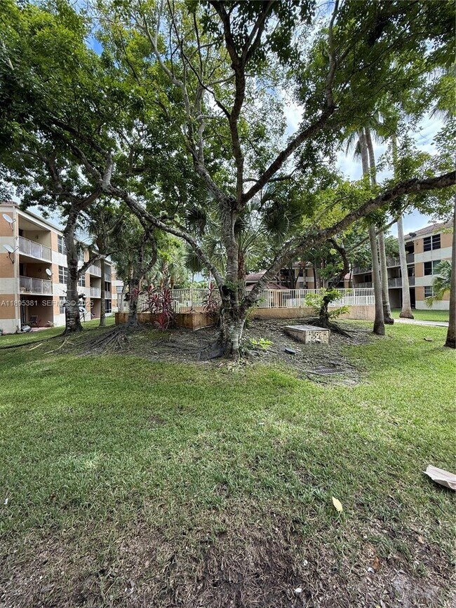 Building Photo - 8318 NW 24th St