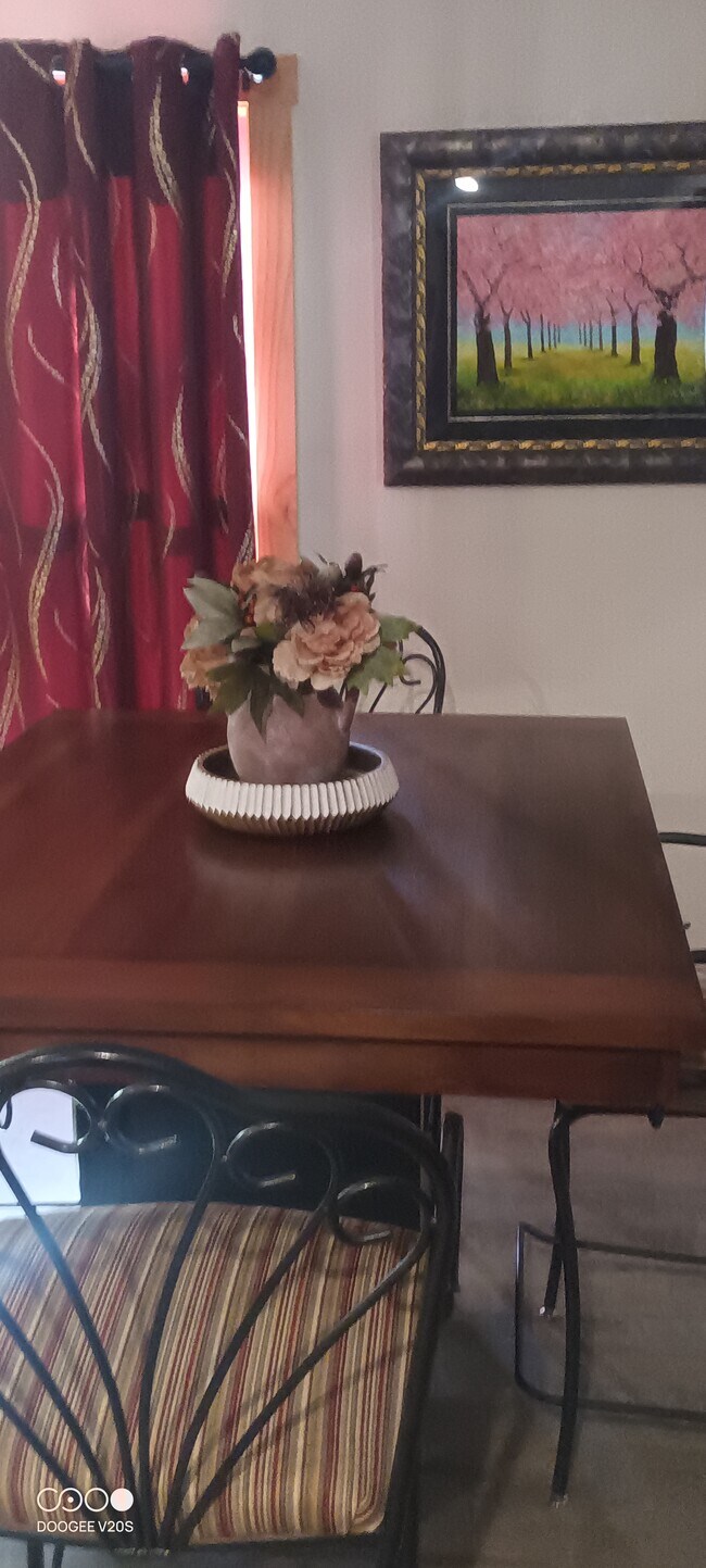 Building Photo - 1040 Rdg Pt Trl