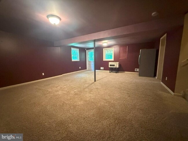 Building Photo - 7801 Cliffside Ct