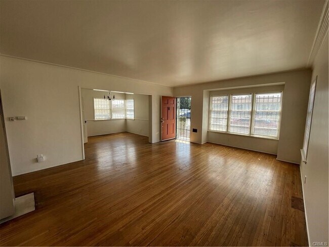 Building Photo - 2408 Fashion Ave