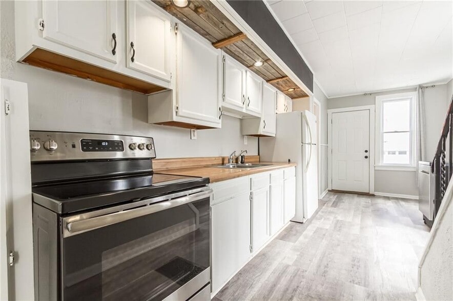 Building Photo - 98 South Ave