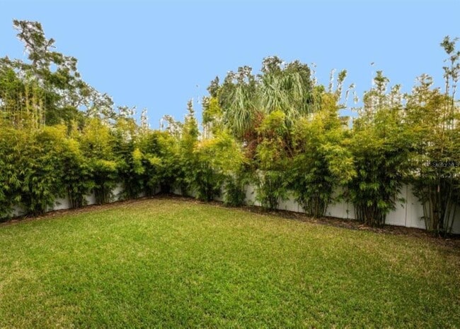 Building Photo - 3010 W Trilby Ave