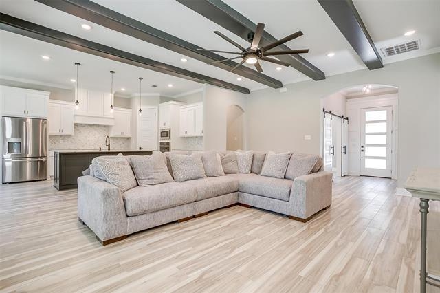 Building Photo - 908 Meadowlark Ln