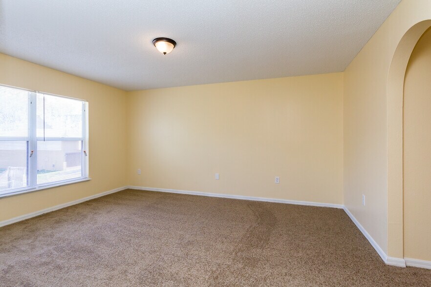Building Photo - 616 Floridian Dr