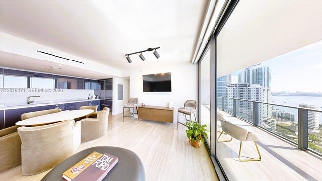 Building Photo - 1451 Brickell Ave