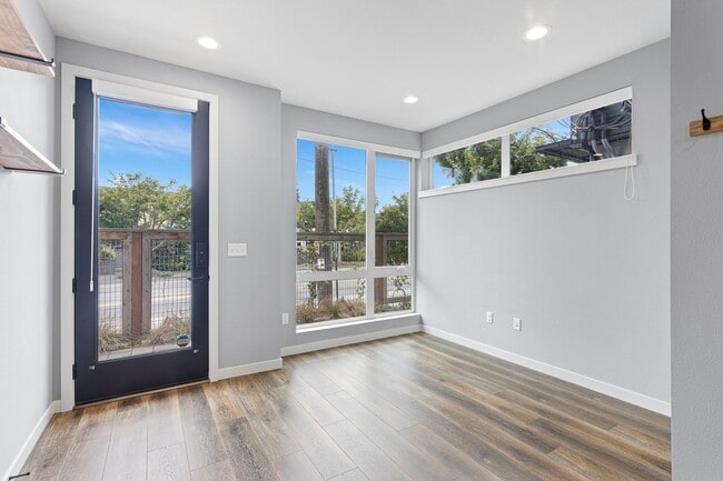 Building Photo - Hip and Modern Townhome In Greenwood!  Two bedrooms plus Flex Space Room