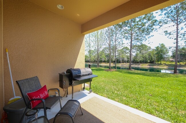 Building Photo - 8114 Villa Grande Ct