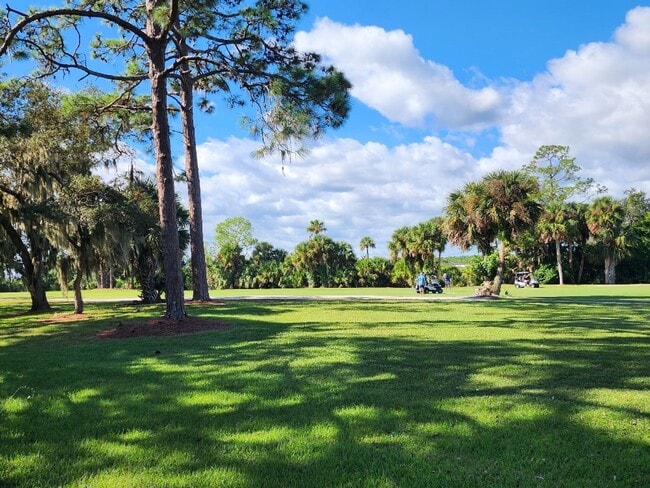 Building Photo - Gorgeous Hidden Lakes 3/2/2 Home