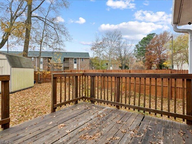 Building Photo - 13202 Aqueduct Dr