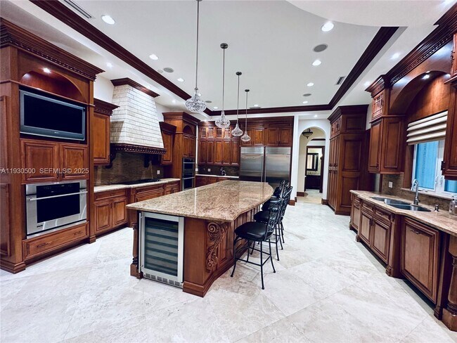 Building Photo - 6180 SW 132nd St