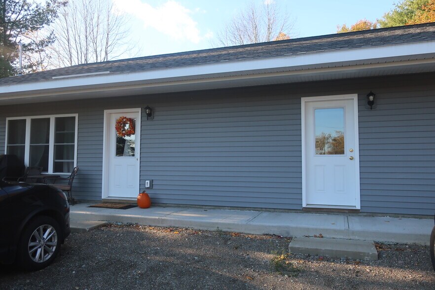 Building Photo - 73 Rancourt Rd