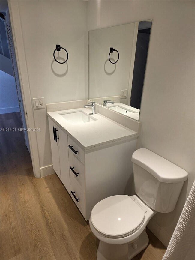 Building Photo - 10951 Cypress Rd