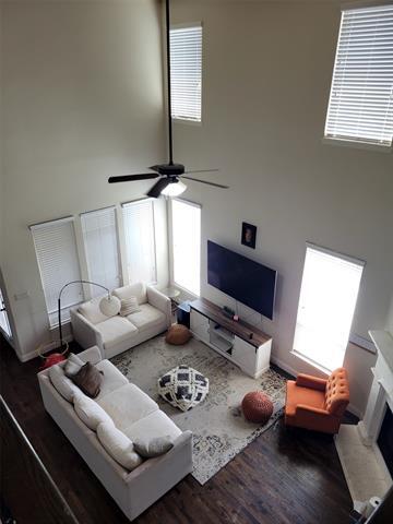 Building Photo - 4428 Saukenuk Ln