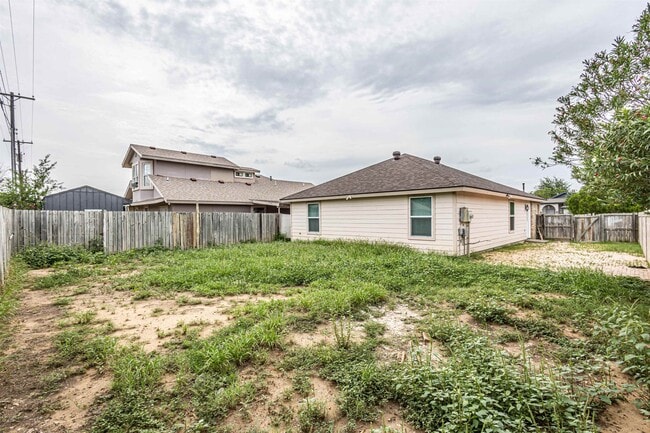 Building Photo - 753 Snake Dr
