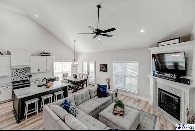 Building Photo - 4008 W Eagle St