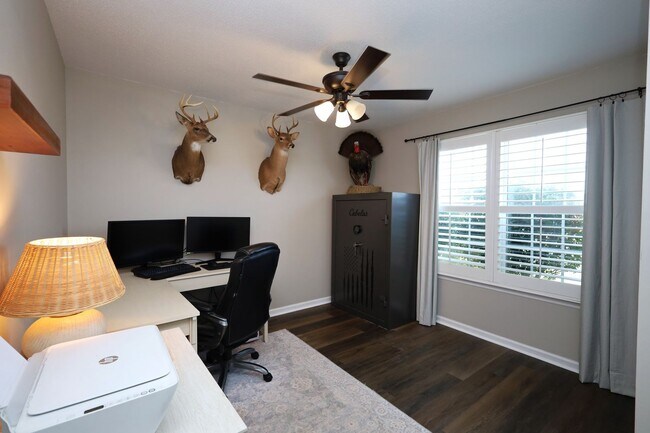 Building Photo - 112 Mill Pond Pl