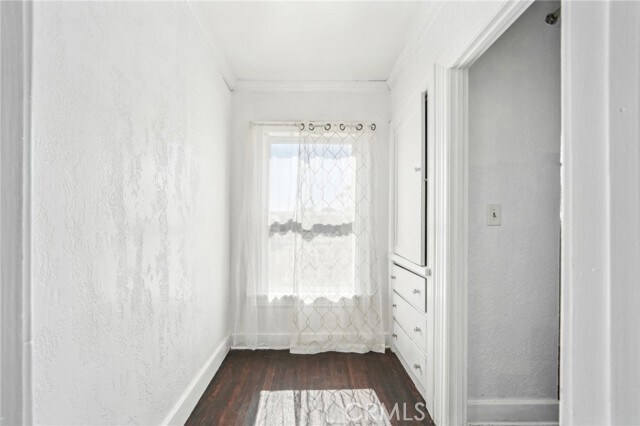 Building Photo - 3098 N Arrowhead Ave