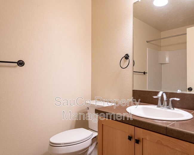 Building Photo - 8712 NE Delamere Way