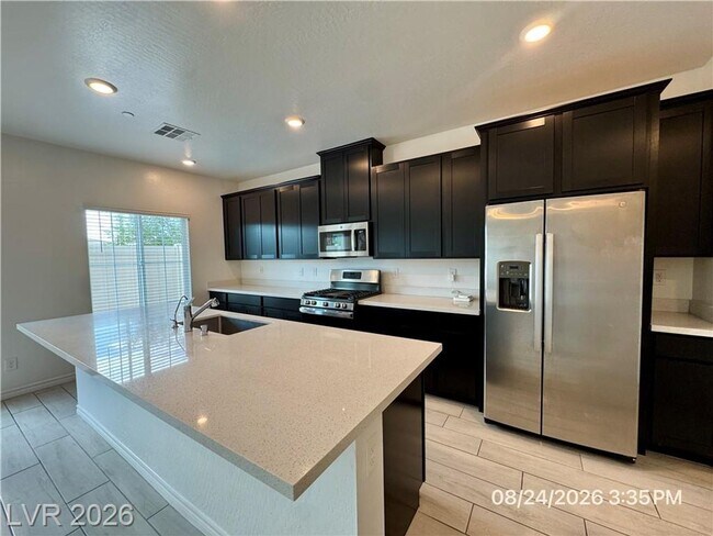 Building Photo - 859 Nova Heights St