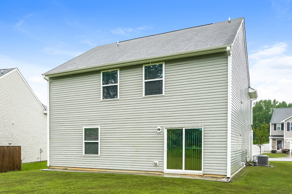 Building Photo - 704 Crackling Ct
