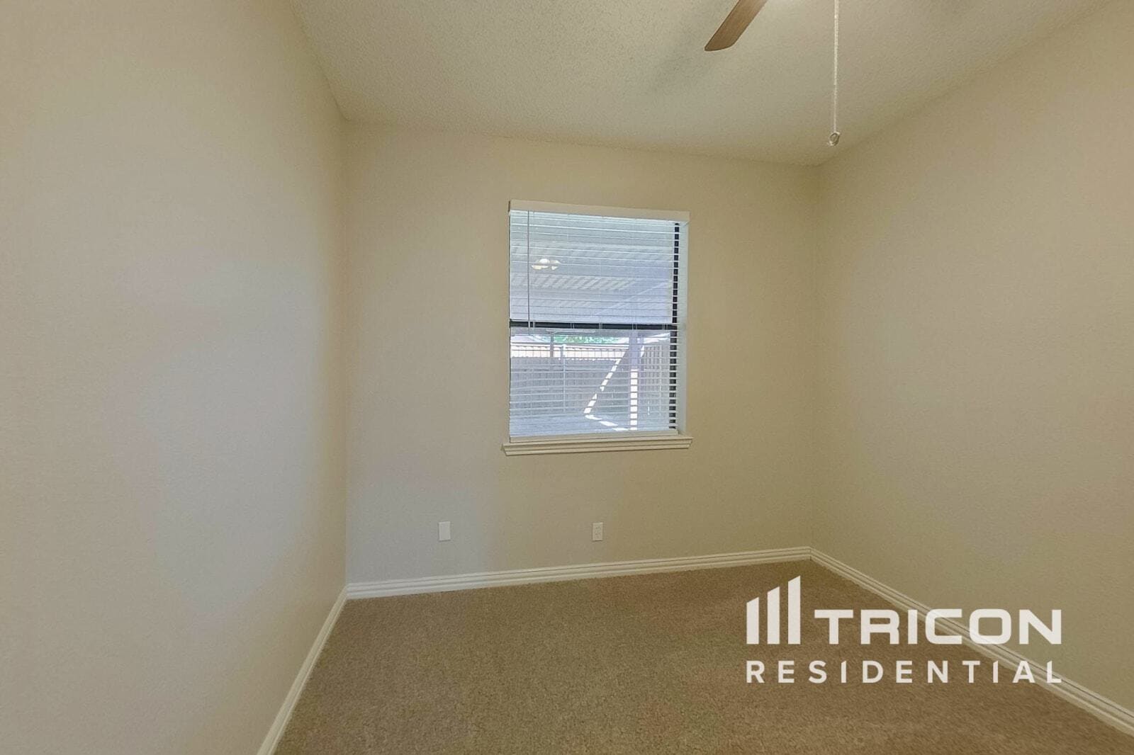 Building Photo - 1121 Cypress Ln