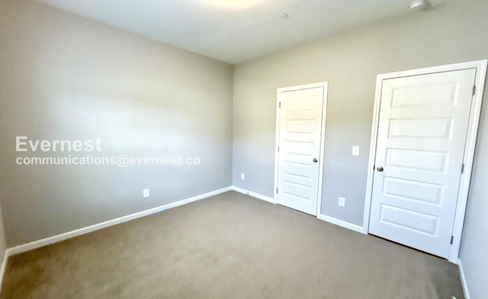 Building Photo - 1020 Echo Rdg Rd