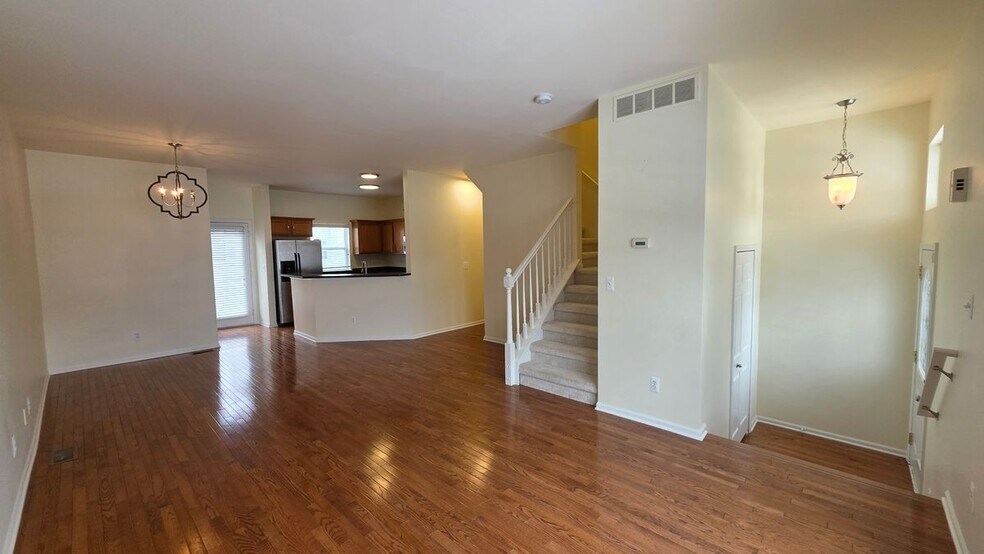 Building Photo - 1547 Cass Lake Rd