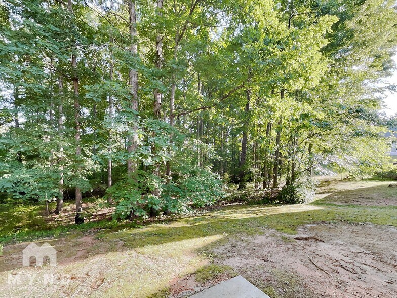 Building Photo - 131 Grandiflora Dr