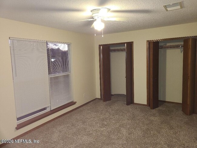 Building Photo - 5673 Bennington Dr