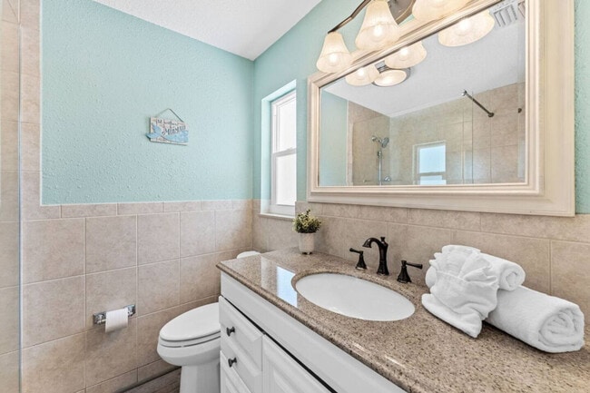 Building Photo - 1109 Seminole Dr