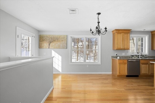 Building Photo - 16 Third St