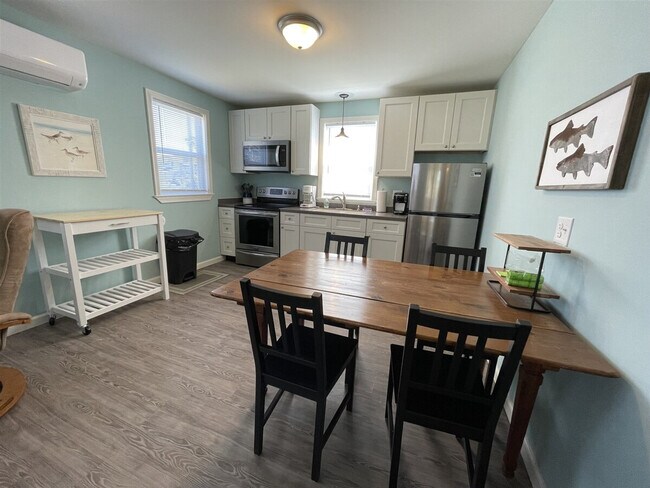 Building Photo - 39190 W Sunfish Ct