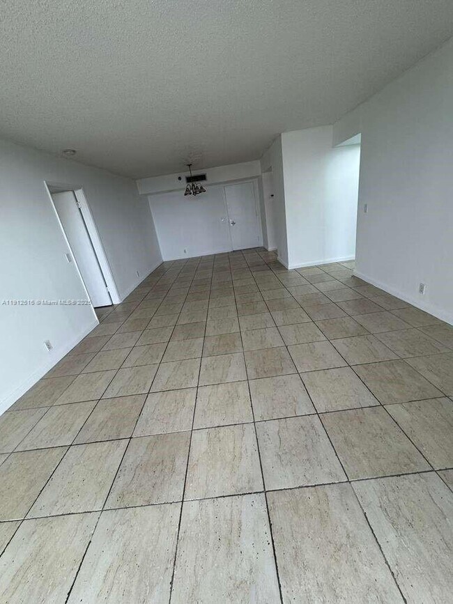 Building Photo - 3300 NE 191st St