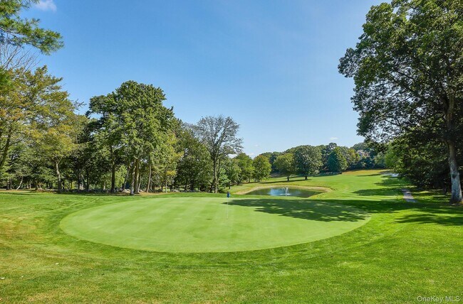 Building Photo - 180 Heritage