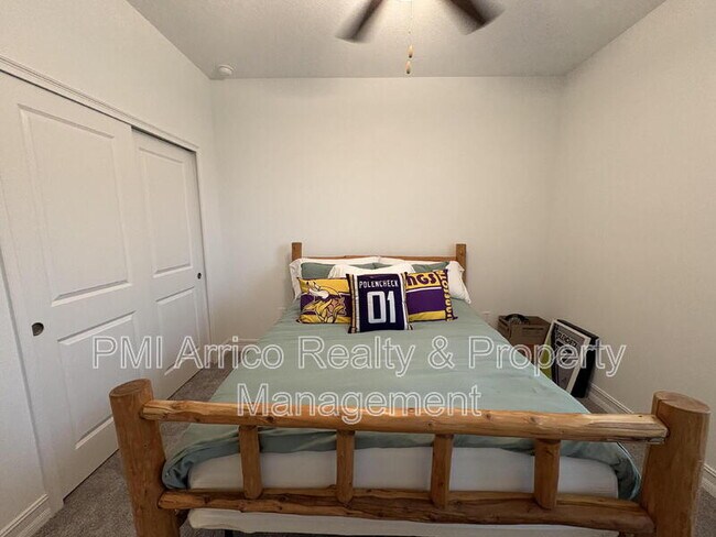 Building Photo - 11679 74th Cir E