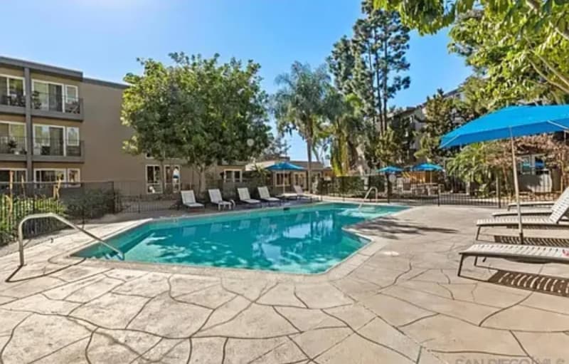 Building Photo - 4860 Rolando Ct