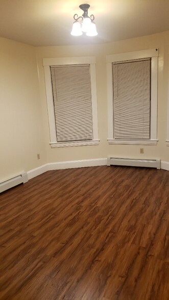 Building Photo - 753 Winchester Ave