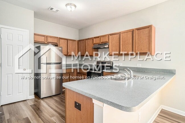 Building Photo - 5802 Westchase St