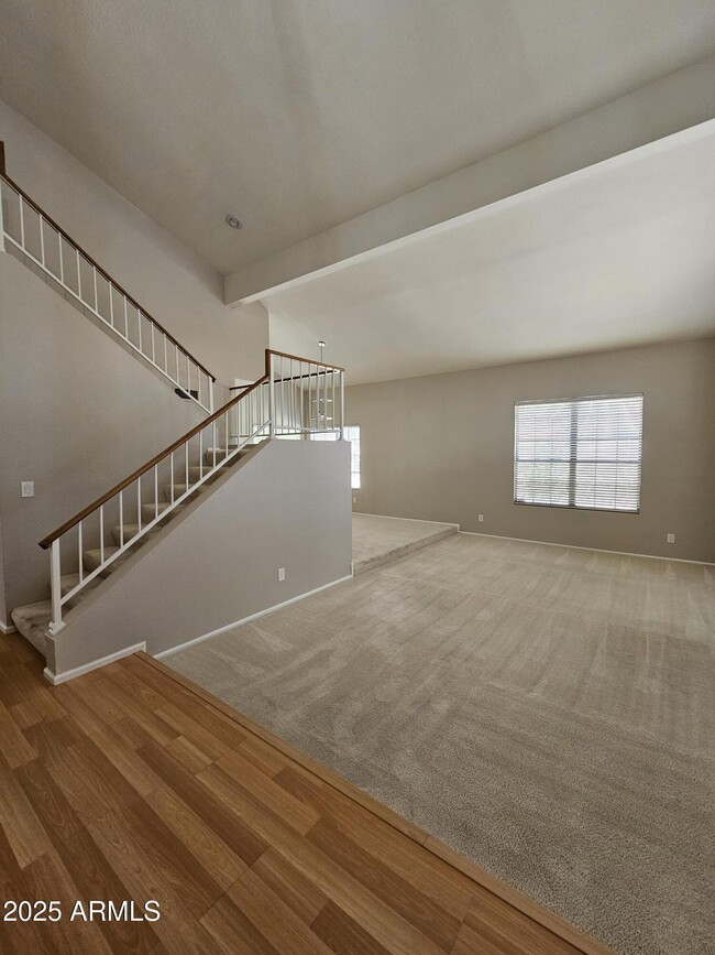 Building Photo - 110 E Evelyn Ln