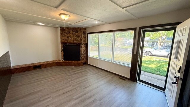 Building Photo - WEST SIDE 3 BEDROOM RANCH HOME AVAILABLE NOW!