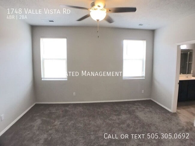 Building Photo - 1748 Valle Vista Rd NW