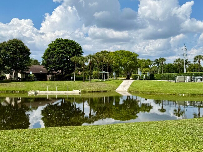 Building Photo - 12752 Westhampton Cir