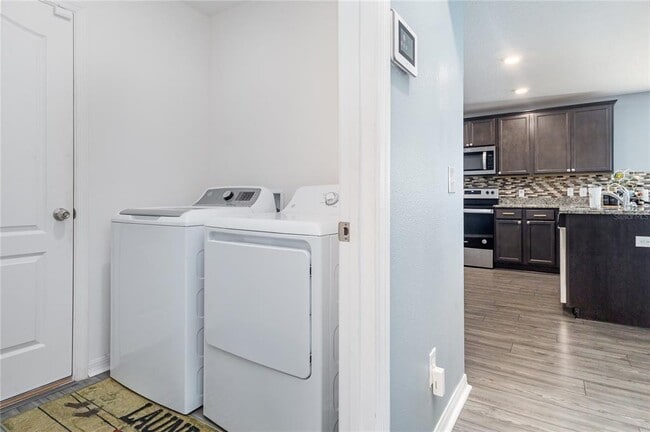 Building Photo - 1760 Canaan Lp