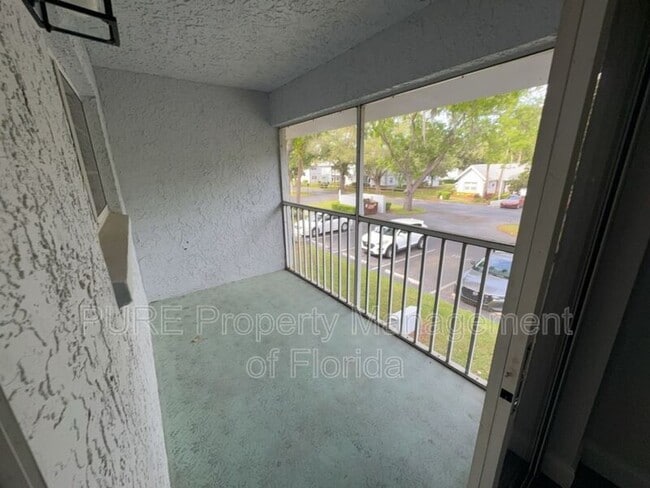 Building Photo - 454 Fairways Cir